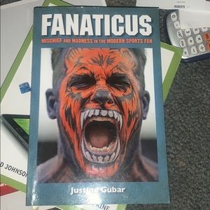 A college sport fan book